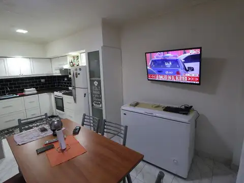 Casa 7 ambientes con 3 baños