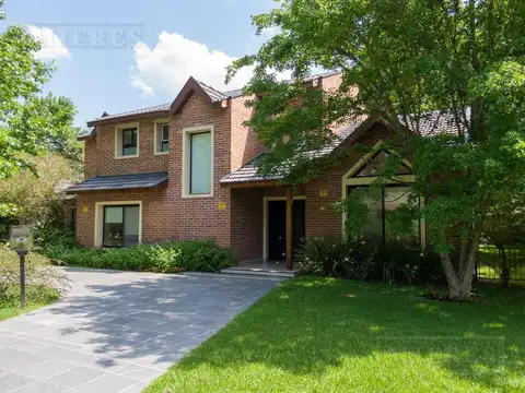 Casa en alquiler en Highland Park, Las Campanillas 1520