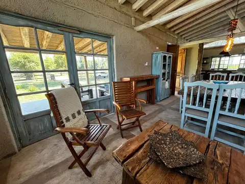 Casa 3 ambientes con 2 baños