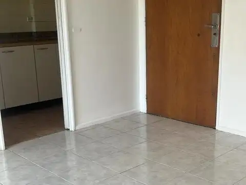 Departamento en Alquiler en Colegiales, $ 699.000