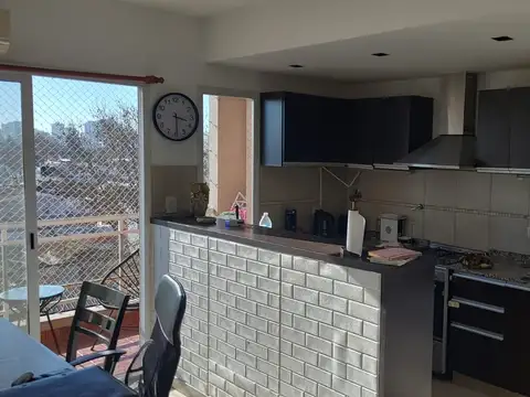 Departamento 5 ambientes con 2 baños