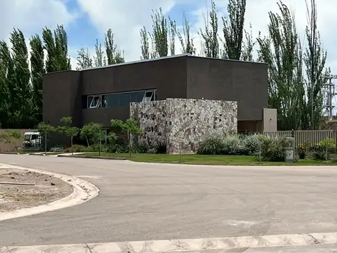 Barrio lar de boedo, lujan de cuyo, Mendoza