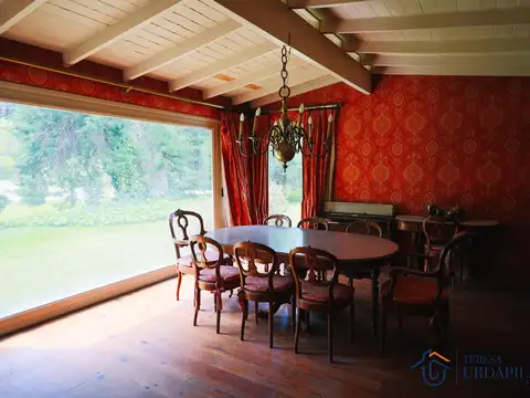 Casa en Venta con 2 cocheras