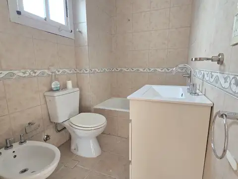Departamento en Alquiler con 1 cocheras