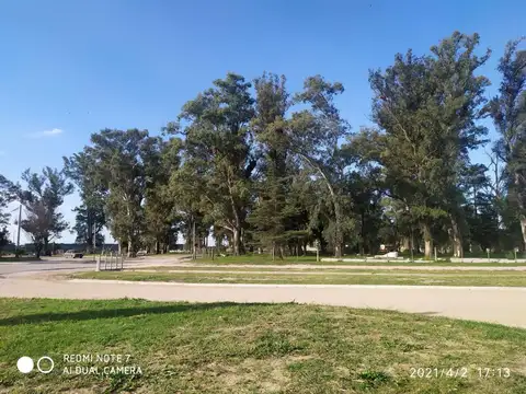 Terreno en Venta 1.400  mts Frente