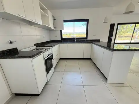VENTA CASA 2 DORMITORIOS ALTA GRACIA APTA CRÉDITO