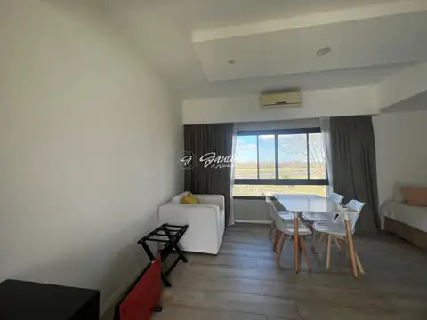 Departamento en venta de 1 dormitorio CARPINCHOS DE OTAMENDI 100