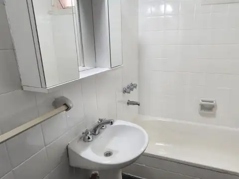 Departamento 2 ambientes en Alquiler excelente ubicacion.