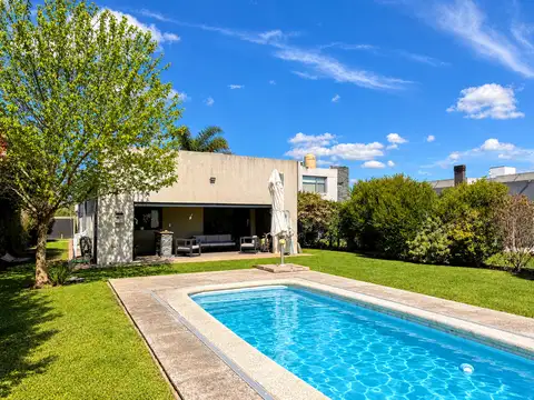 Casa en Venta en Joaquín Gorina, USD 250.000