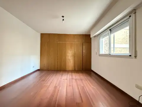 2 dormitorios con 2 baños y balcón en B. Martin