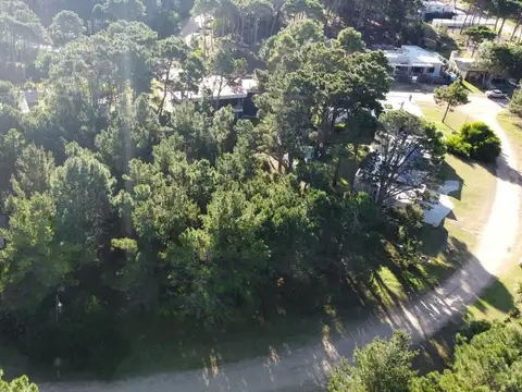 Terreno en Barrio Alamos Pinamar