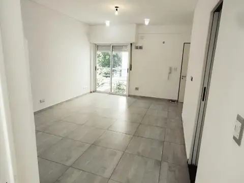 Santiago Del Estero 6838 , Piso 1