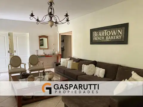 Casa en Alquiler de 3 dormitorios