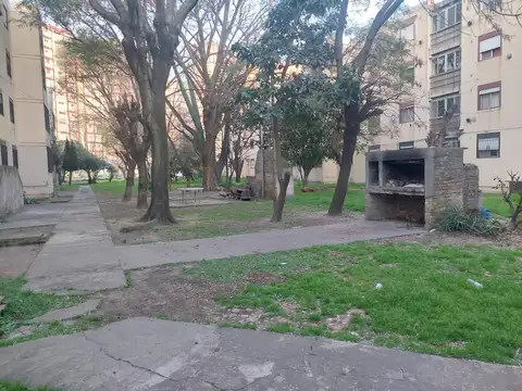 SE VENDE HERMOSO DEPARTAMENTO DE 4 AMBIENTES, URGENTE  