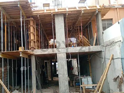 VENTA DE DEPARTAMENTO FORMATO  DÙPLEX UN DORMITORIO EN POZO BARRIO GENERAL PAZ.