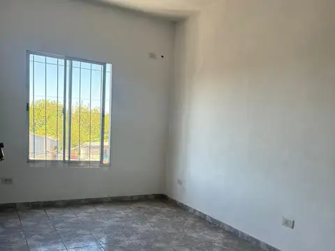 Departamento en Alquiler en José Clemente Paz, $ 300.000