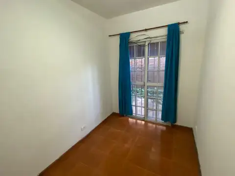 Depto Tipo Casa 2 ambientes con 1 baño