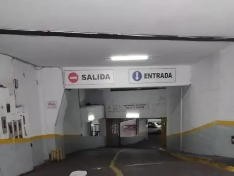 Cochera a la venta en Edificio de cocheras - Once