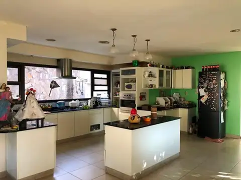 Casa en Venta en Barrio Tres Cerritos, USD 900.000