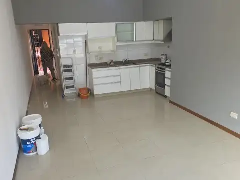 Depto Tipo Casa 2 ambientes con 1 baño
