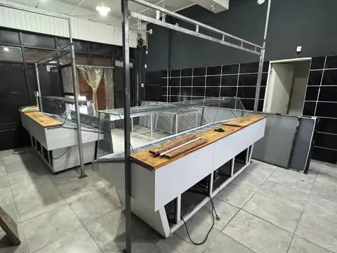 ¡Increíble local sobre avenida - IDEAL CARNICERIA!