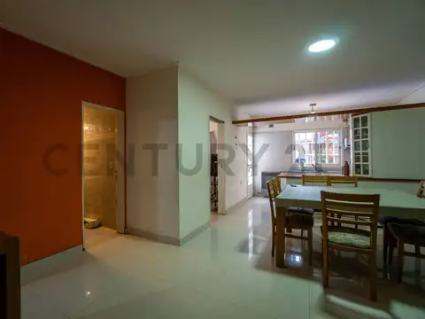 Casa en Venta en Los Hornos, USD 145.000