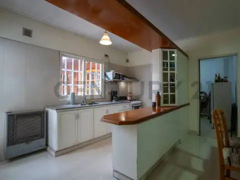 Casa en Venta en Los Hornos, USD 145.000