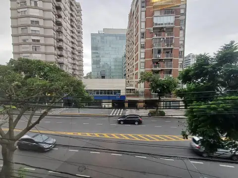 Oficina en Alquiler al Este