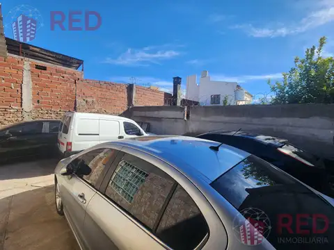 Casa en Venta con 5 cocheras