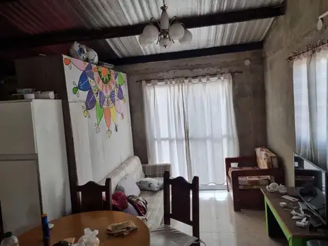 CASA + LOCAL COMERCIAL + MONOAMBIENTE