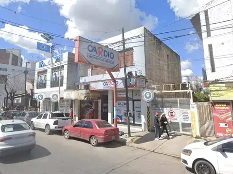 Av. E. Santamarina 100