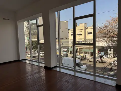 Oficina en Alquiler en Chacarita, USD 3.800