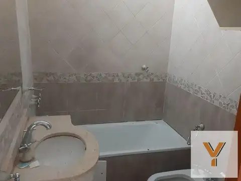 Depto Tipo Casa en Venta en La Plata, USD 84.000