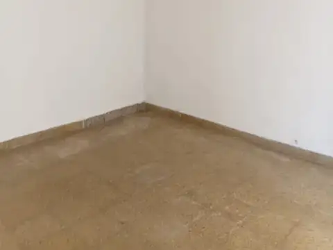 Depto Tipo Casa en Alquiler con 1 cocheras