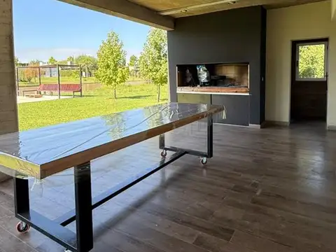 Casa en Venta en Oliveros, USD 129.000