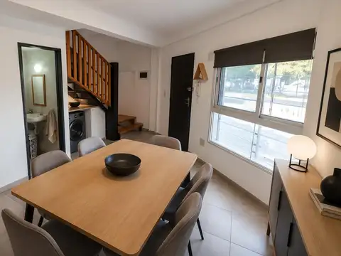 Triplex 3 Ambientes en Venta en Lomas del Mirador