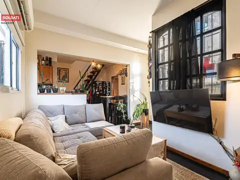 Depto Tipo Casa 3 ambientes con 2 baños