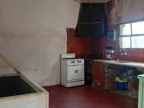 Casa 3 ambientes con 1 baño