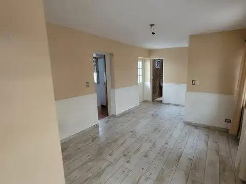 Casa con dos dormitorios - Morón
