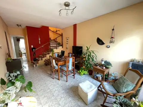 Depto Tipo Casa en Venta de 3 ambientes