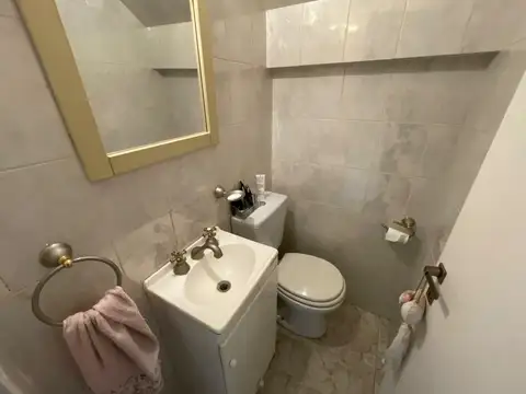 Depto Tipo Casa en Venta con 1 cocheras
