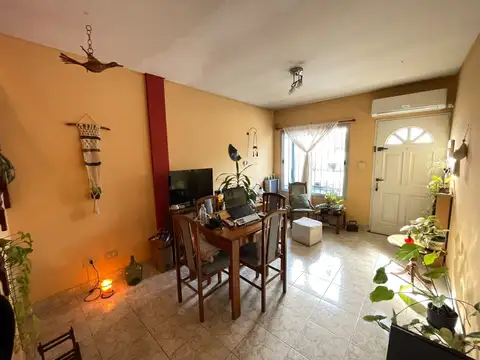 Depto Tipo Casa en Venta de 2 dormitorios