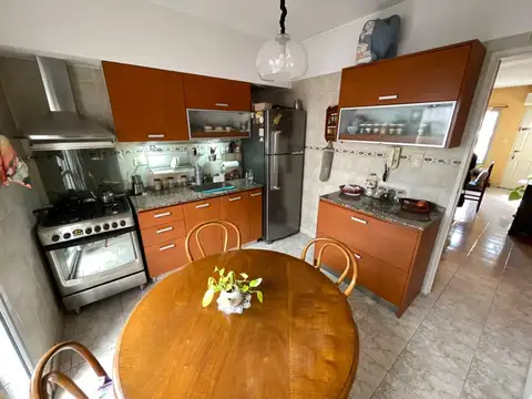Depto Tipo Casa en Venta en Villa Sarmiento, USD 95.000