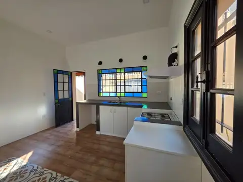 Casa 3 ambientes con 1 baño