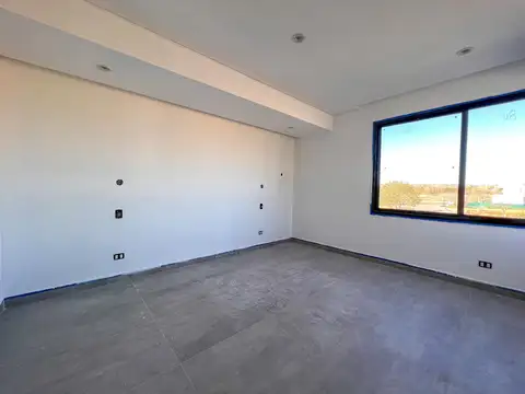 Casa 7 ambientes con 3 baños