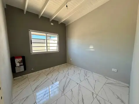 Depto Tipo Casa en Venta al Este