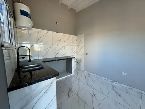 Depto Tipo Casa 2 ambientes con 1 baño