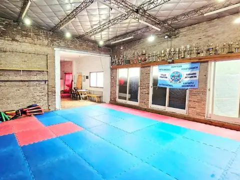 Local en Venta 35 años