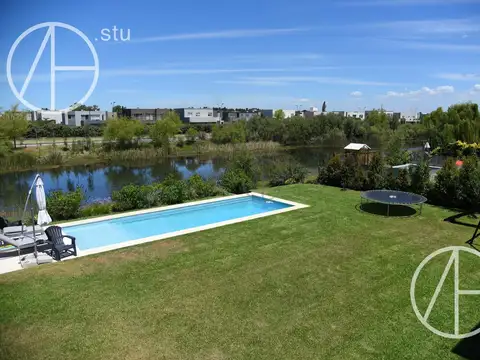 Casa en venta 7 amb en Muelles Puertos Escobar