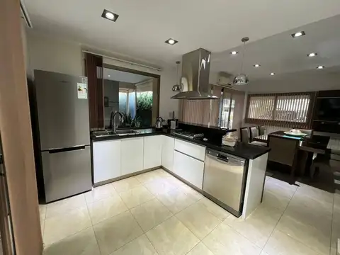 Casa en Venta de 4 dormitorios